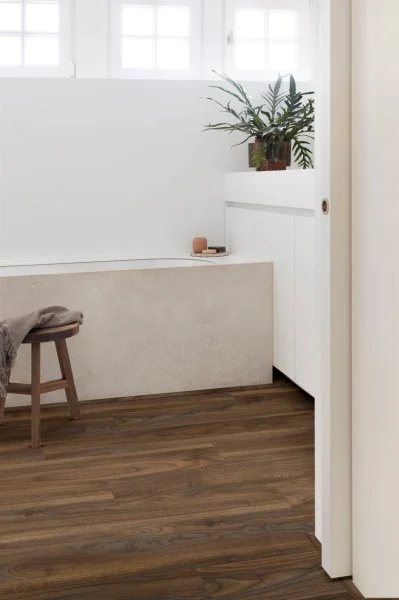 LVT-плитка Moduleo Roots Glue 0.55 English Walnut 20896BE в Нижнем Тагиле