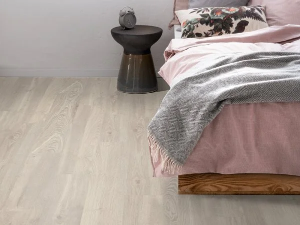 Ламинат Egger PRO 8/33 Дуб Кортон белый EPL051 в Нижнем Тагиле