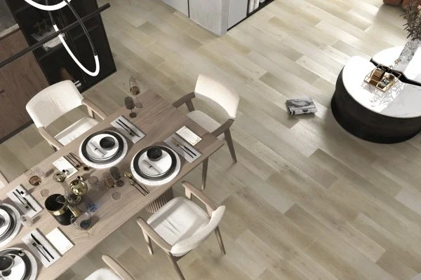 Кварц-виниловая плитка Refloor Fargo Comfort 1166-02 Дуб Спелый Миндаль (Градиент) в Нижнем Тагиле